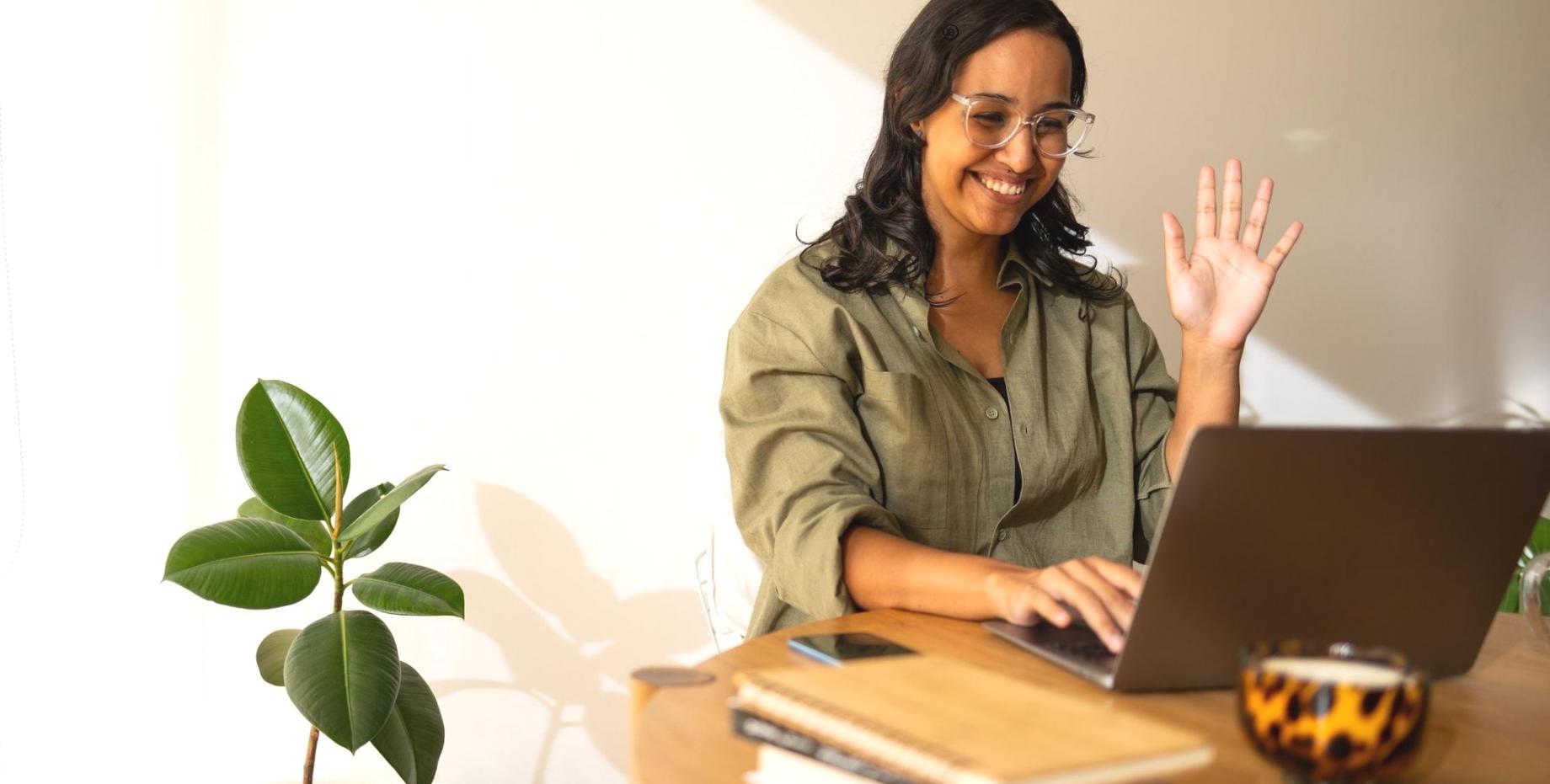 Участники группы в процессе обсуждения